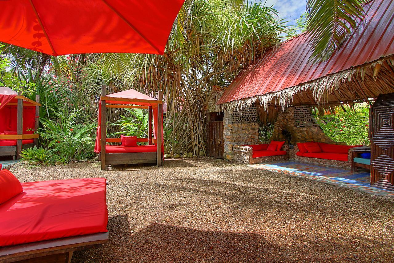 Abezza Resort And Adventure Spa Maskall Exterior photo