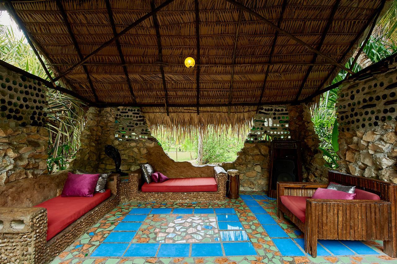 Abezza Resort And Adventure Spa Maskall Exterior photo